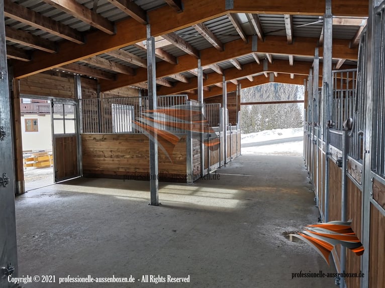 AMERICAN BARN - TOP Stallbau, Pferdestall bauen, Außenboxen und Pferdeboxen, Offenstall, Weidehütte