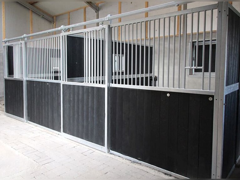 DISPONIBILE IN MAGAZZINO! Box per cavalli | Stalla | Box frontale per cavalli