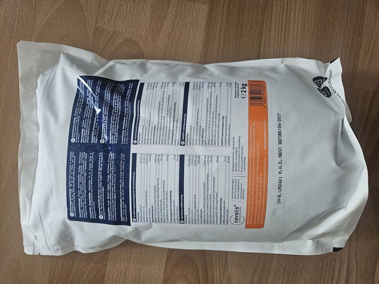 Nuovo, mai aperto, Navalis Corticosal 2 kg per cavalli con Cushingsyndrom