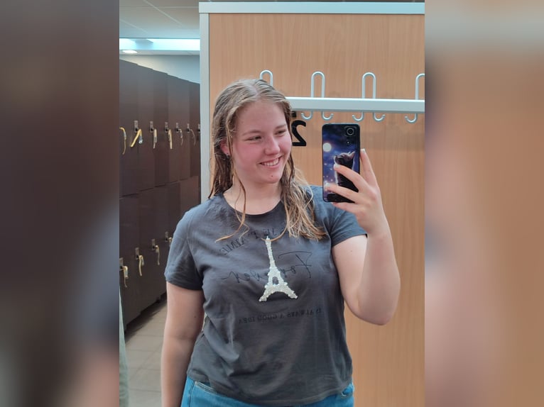 Reitbeteiligung (Reiterin sucht Pferd)