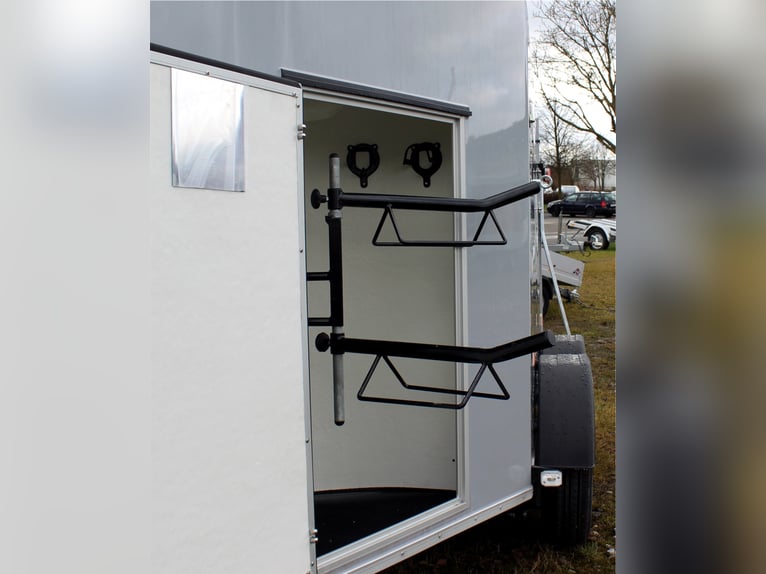 Cheval Liberte Gold II aluminium, 100 km/h, Pullmann 2, met onderstel