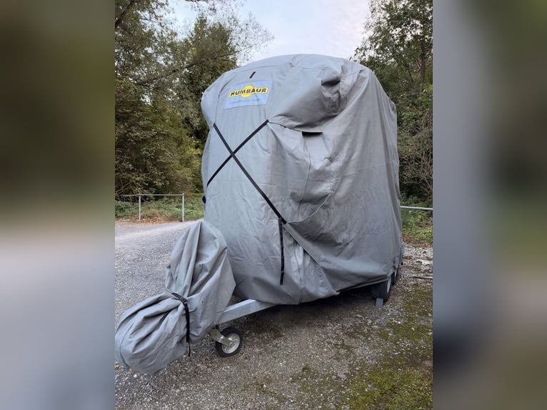 Humbaur Xanthos Aero 2400 – 2-paardsaanhanger met zadelkamer