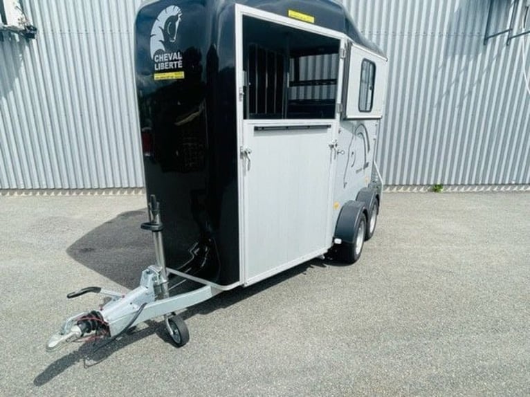 Liberty Country Touring Paard