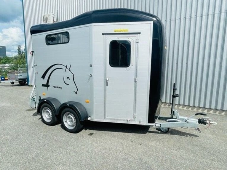 Liberty Country Touring Paard