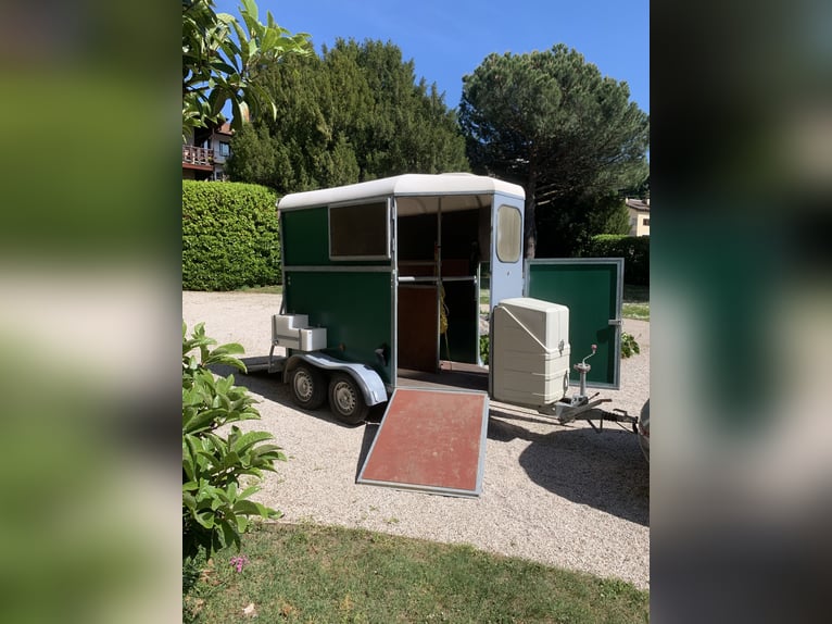 Aanhangwagen voor 2 paarden Porelli