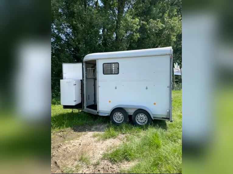 Fautras rechte Transportabdeckung