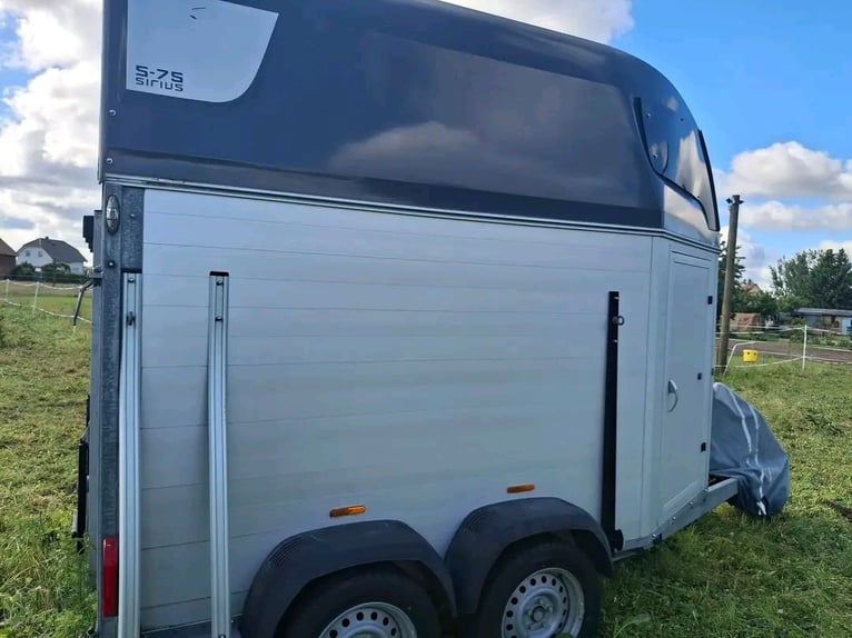 Paardentransporter Sirius S75