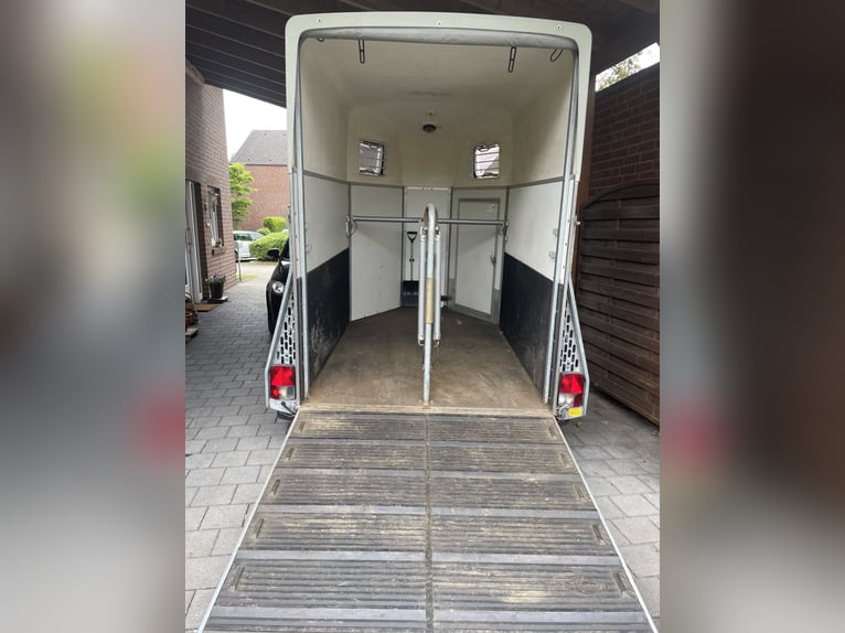 Böckmann Duo hout/polycarbonaat box altijd onder een dak gestaan