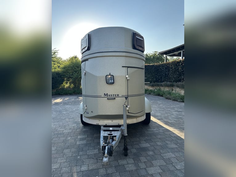 Böckmann Top Master paardentrailer met aluminium bodem en Easy Exit laadklep