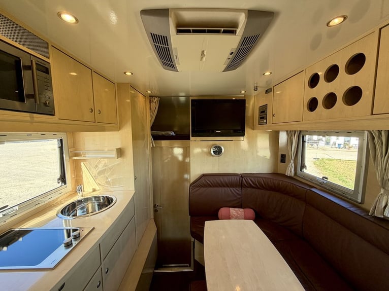 MAN 15.280 Gimmel paardentransporter met woonruimte, toilet en douche, voor 5 paarden, zijaanbouw me
