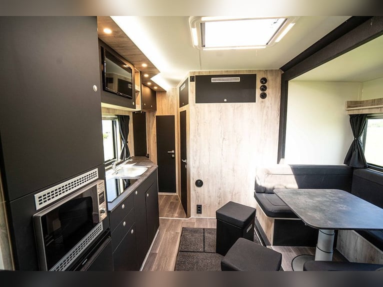 Mercedes-Benz paardentransporter Fuso POP-Out, 3 zitplaatsen, camper, vee-transporter, automatische