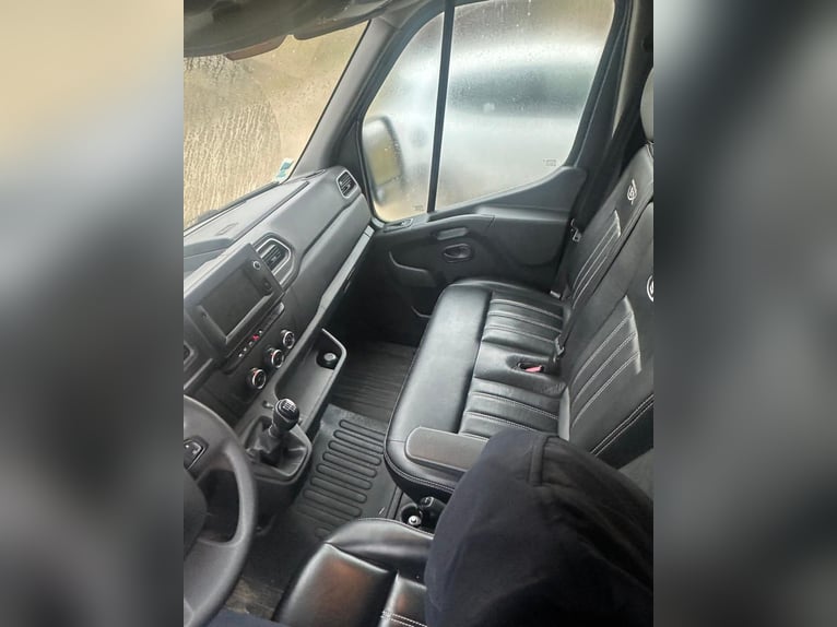 Movano