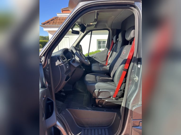 Renault Master Equita hoogwaardige transportwagen