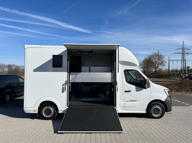 Renault ROELOFSEN YORSE 2-Pferdetransporter SONDERMODELL NEU