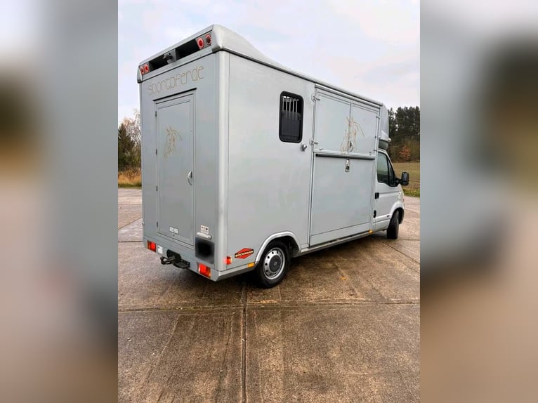 Gebruikte Renault Master paardenwagen