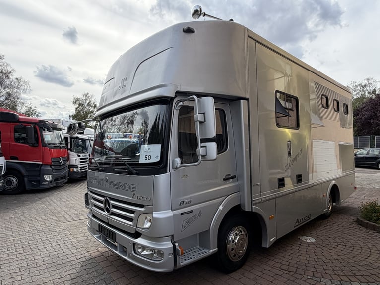 MB Atego 818 | Uitklapbare woonruimte | Eerste eigenaar | Slechts 57.000 km | Standverwarming | Airc