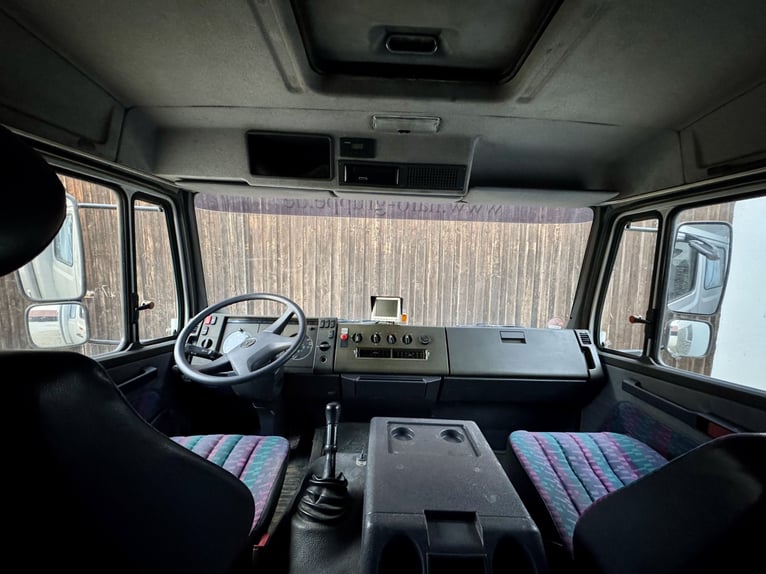 Mercedes-Benz 817 paardenwagen – 4-paarden – met woongedeelte