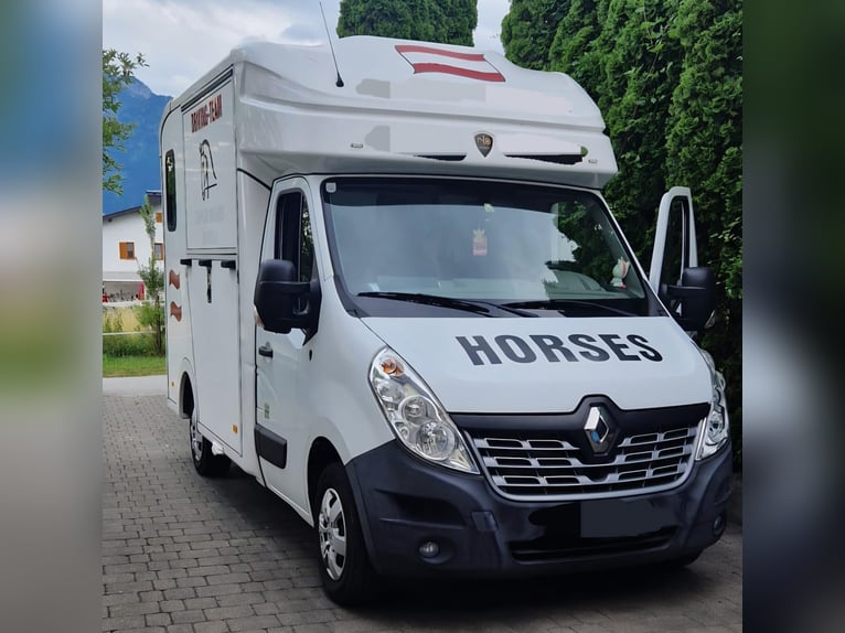 PARAGAN Equistar (Renault Master)