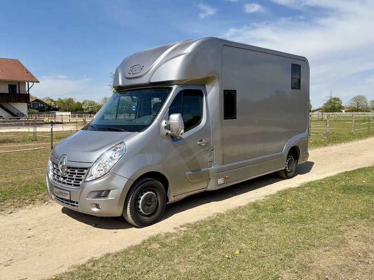 Renault Master EQUITA 2-paards transportwagen 5-zitters Automaat - Gebruikt voertuig
