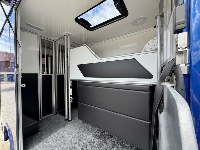 Renault Master RJH Sport 2-paardetransporter – nieuw model met automatische transmissie – direct bes