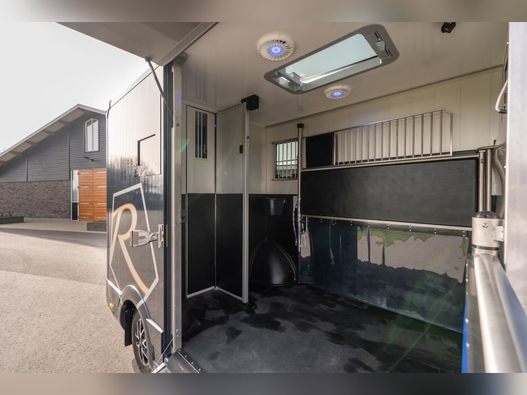 Renault Roelofsen Parados 2-paardenwagen met automatische transmissie, nieuw model 2026