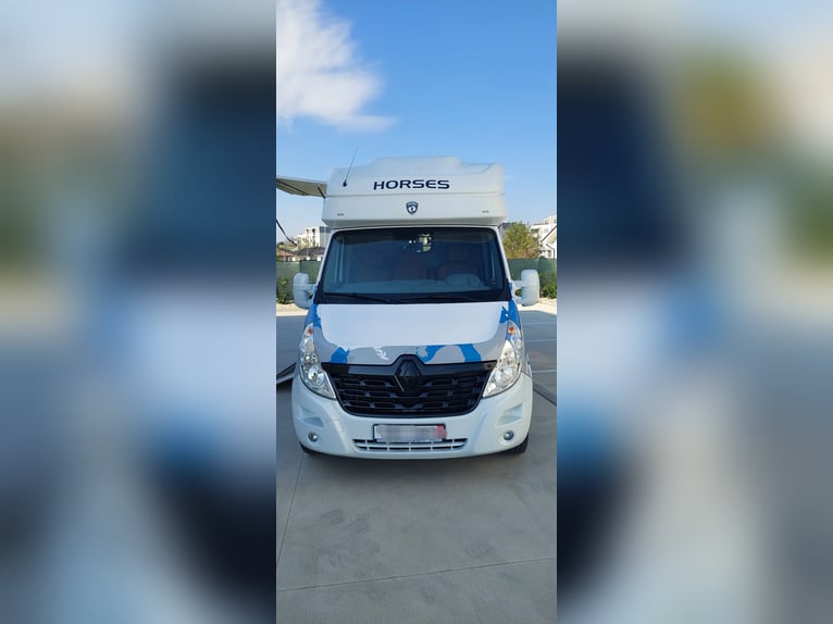 Te koop aangeboden: Paardenwagen Paragan Equistar 3