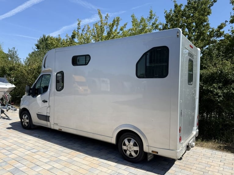 THEAULT PROTEO 3,5 t – 5-zits – slechts 85.000 km – goed onderhouden paardenwagen