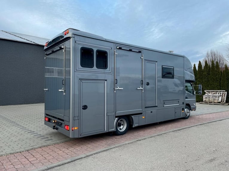 7,5 t Paardentransporter Mercedes FUSU-Canter – Automaat