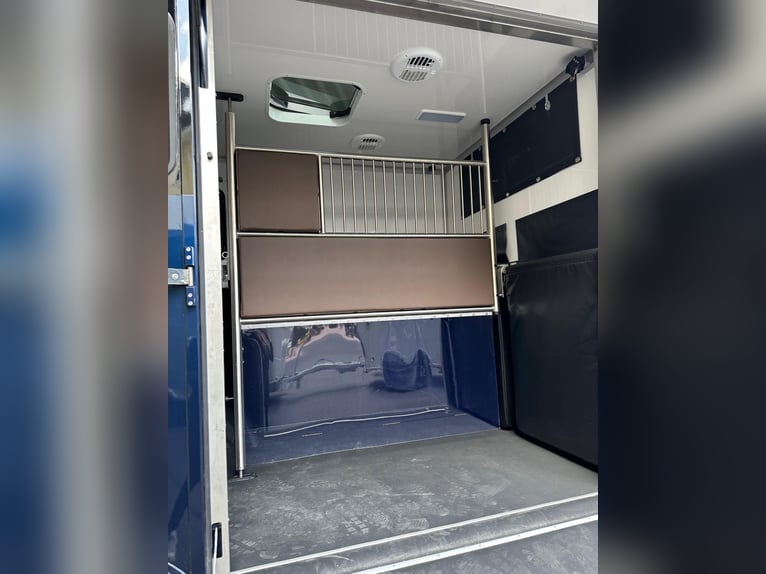 JL Mercedes-Benz Sprinter paardenwagen, schuifbak, eerste toelating 2023, 8.250 km gereden
