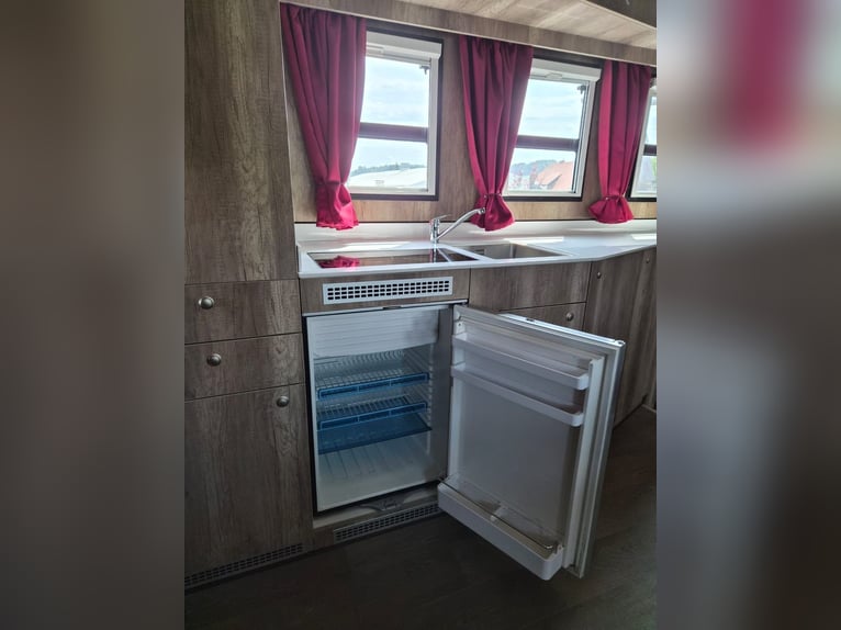 MAN TGM paardenwagen 15 ton - bijna nieuw!