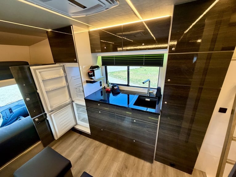 Mercedes-Benz Actros 1835 RJH Exclusive H5 5-6 Paardentransporter Pop-Out Bad WC Douche Vrachtwagen