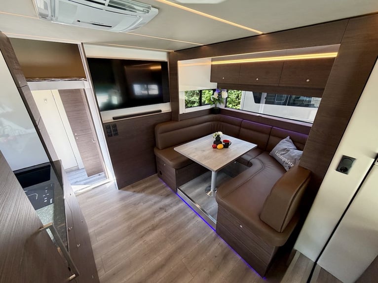 Mercedes-Benz Actros 1840 RJH Exclusive H5 Paardenwagen Transporter Vrachtwagen met Slide-Out en Dak