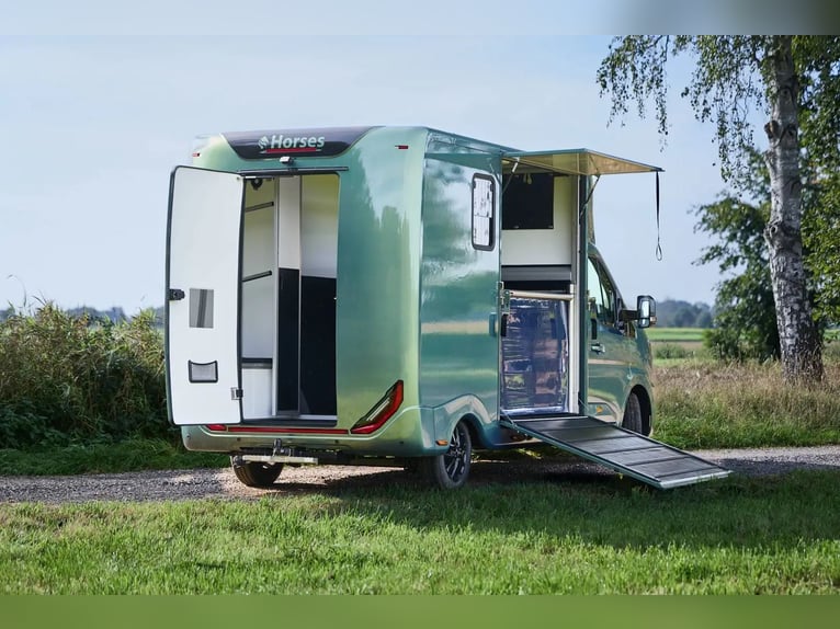 Paardentransporter Sodiak Luxury Horsetrucks of Roelofsen