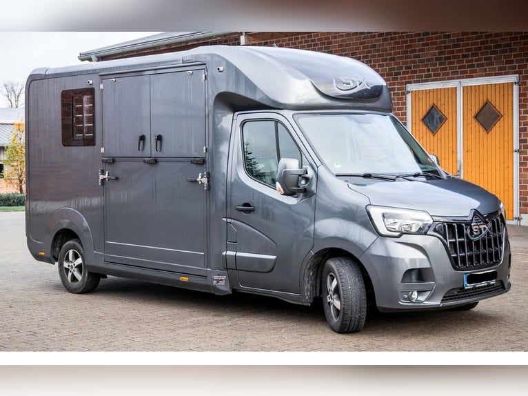 Pferdetransporter LKW Sprinter Renault Master STX 3 Haras