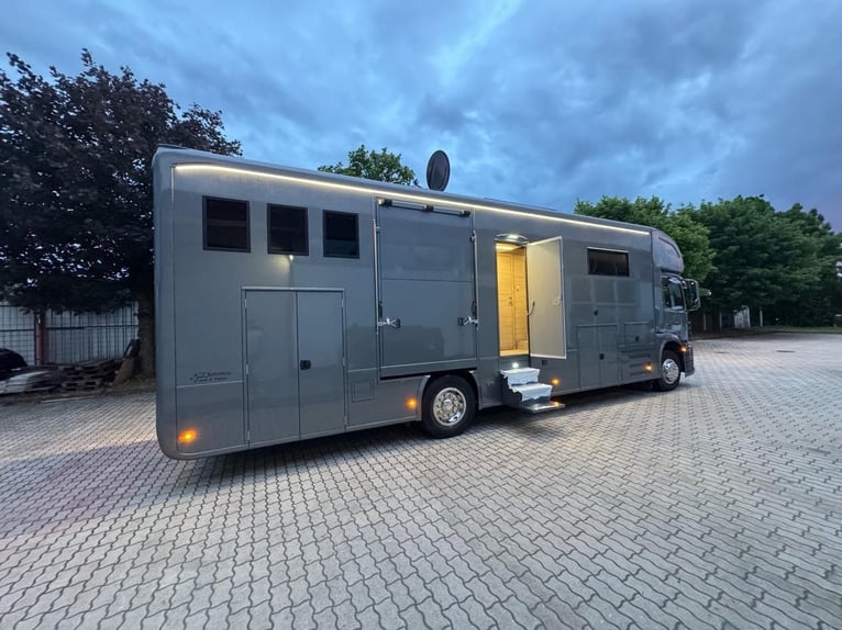 Pferdetransporter Mercedes Benz 1835 Antos Wohnmobil Horsetruck Paardenvrachtwagen