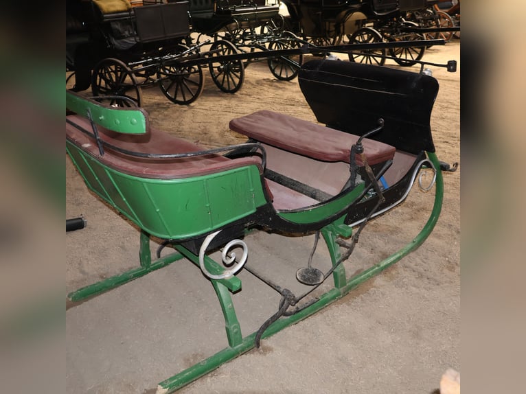 Paardenslee, koets, antieke koets, decoratief, historisch