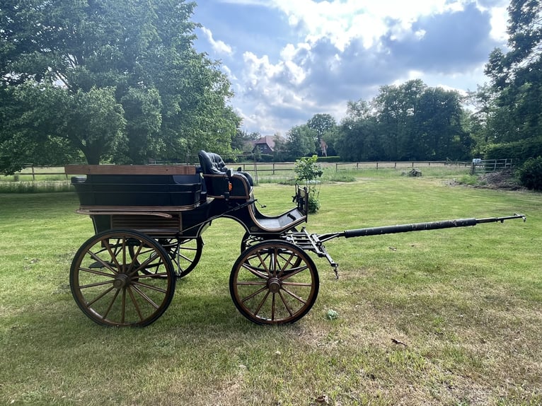 Paardentram / Wagonette