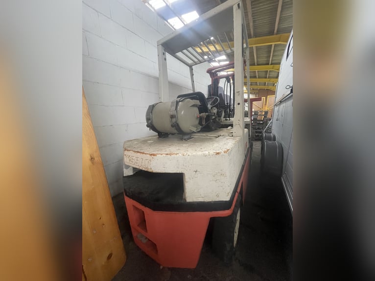 Nissan-Gas-Gabelstapler-2,5to