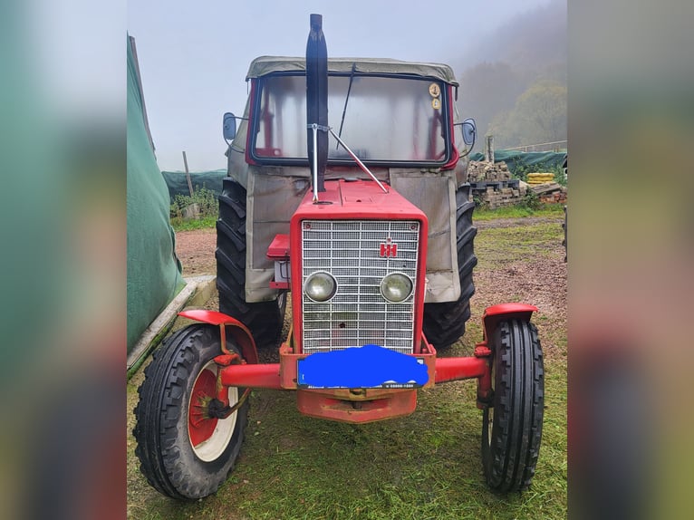 Te koop: IHC tractor type 724 S