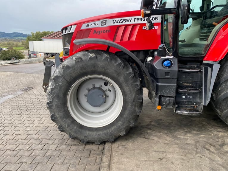 Massey Ferguson 6716S Dyna-6 MF 6716S