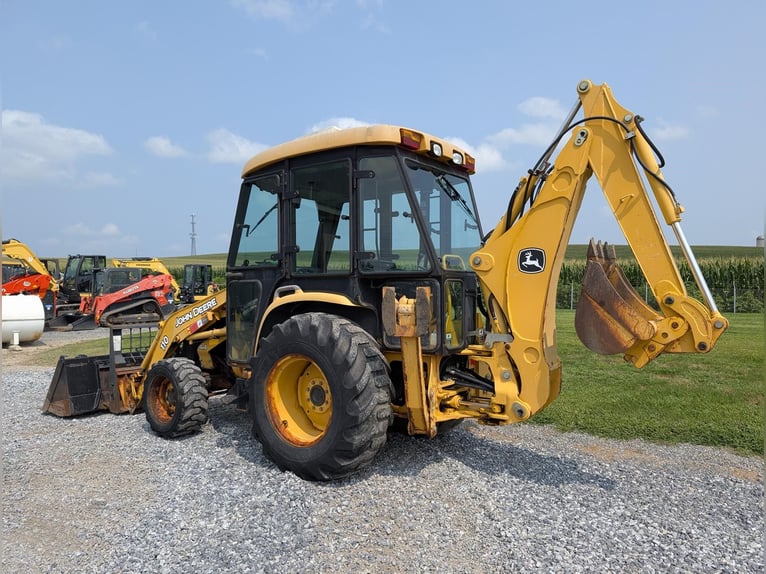 John Deere 110 graafmachine