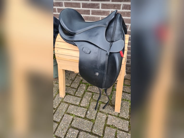 Barefoot Wellington maat 1 zwart