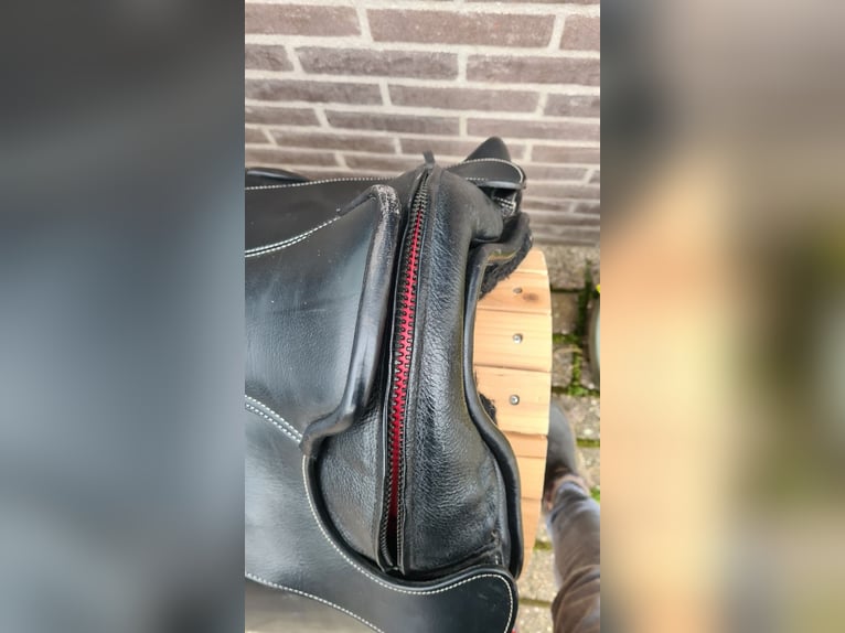 Barefoot Wellington maat 1 zwart