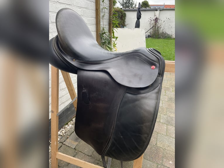Albion zadel 17,5