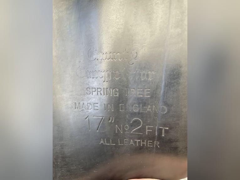 County Dressuurzadel Competitor 17inch