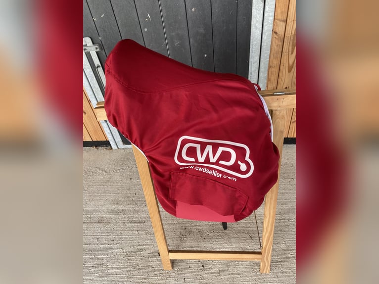 Cwd dressuurzadel