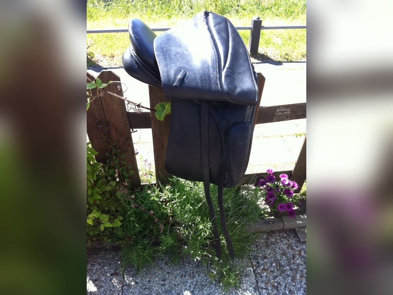 France Premiere dressuurzadel 17,5 inch