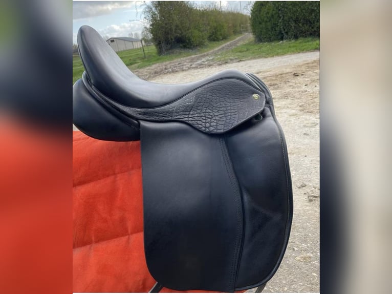 Hulsebos dressuurzadel 17 inch