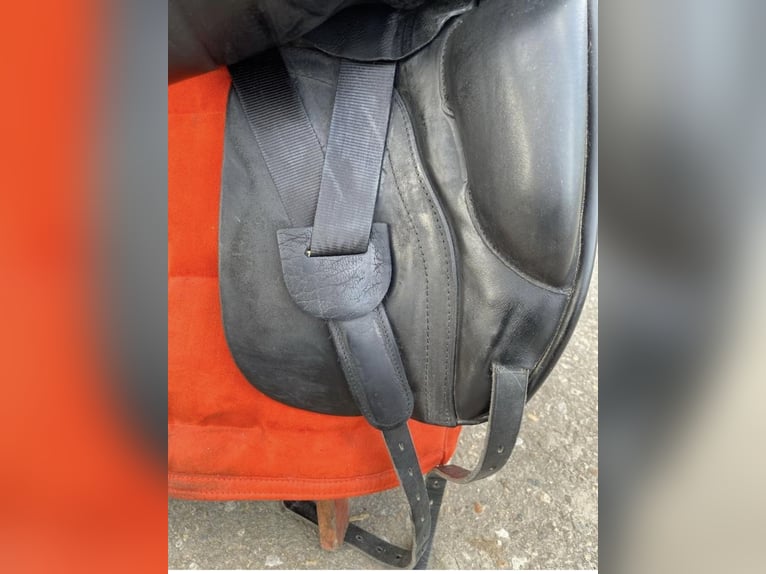 Hulsebos dressuurzadel 17 inch