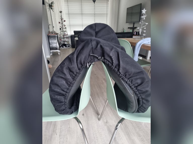 Hulsebos zadel 18inch medium wide impuls